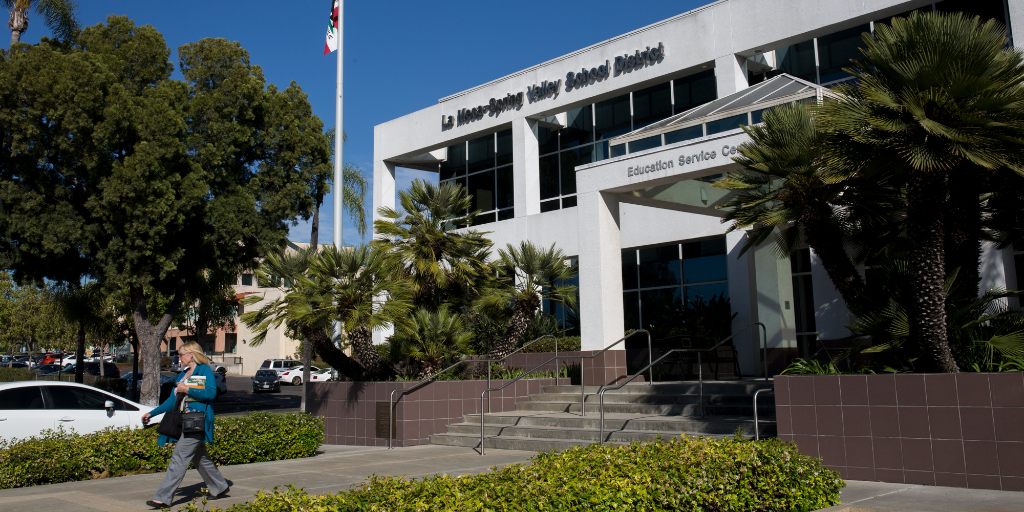 The outside of the La Mesa-Spring Valley School District office is shown on June 14, 2018. (Megan Wood/inewsource)